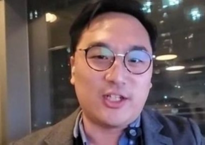 "K-드라마 같아…대통령직, 尹 헌법·법률지식에 달렸다" WSJ 특파원, 韓 정국 분석