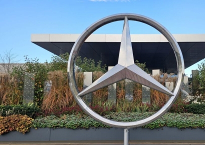 초저가 중국 전기차 공세에 '벤츠 삼각별' 무너졌다…'파산 신청' 