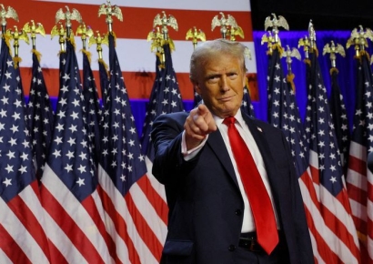 풋볼선수, 사돈, 아들 전여친…"트럼프 외교팀 '광대 자동차' 같아"