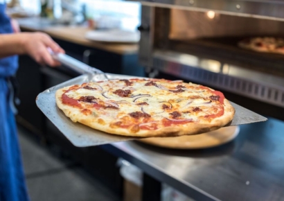 알바생 월급서 가게 월세 공제한 피자집 사장…"건물 같이 쓰니까"