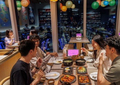 "38층 가성비 포차, 소문듣고 찾아왔어요"…제주 현지인들도 줄 서는 '뷰맛집'[가보니]