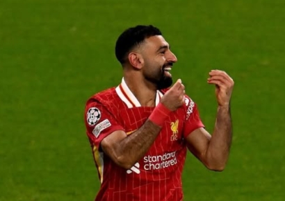 '메리 크리스마스' 올렸다 비난 받은 축구선수…왜?