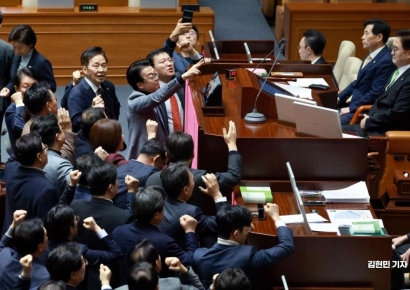 野 “국민의힘 지도부 인사들, 내란선전죄로 고발할 것”