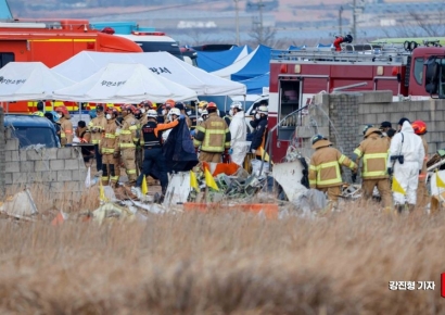 [포토] 사상자 수습하는 소방대원들