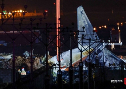 9분만에 '착륙허가→조류경고→비상착륙→충돌'…사건의 재구성  