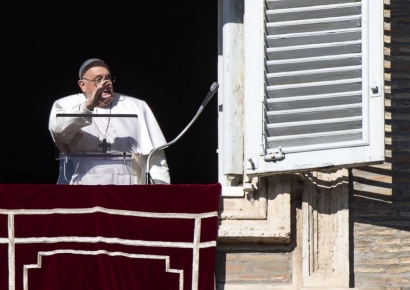 제주항공 참사에…교황 "한국의 희생자·가족 위해 기도"