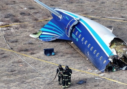 "러, 비행기 격추 후 새떼 충돌로 포장"…아제르바이잔, 푸틴의 사과에 분노