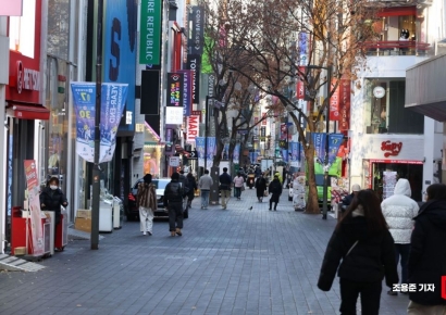 [포토] 소비심리 위축, 한산한 명동