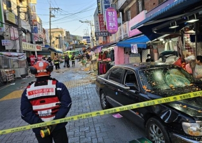 목동 깨비시장 돌진 사고 운전자 "치매 진단" 진술 확보