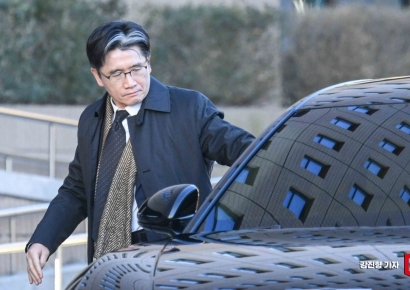 [포토] 공수처 들어서는 오동운 공수처장