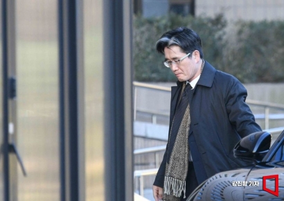 [포토] 공수처 윤 대통령 체포영장 집행, 청사 들어서는 공수처장