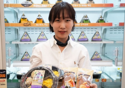 삼각김밥 먹고 사주 본다…세븐일레븐, 운세앱 '포스텔러'와 협업