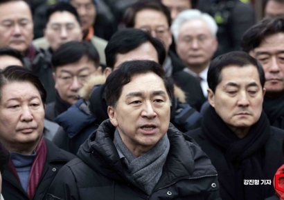 국민의힘, '공정성 의심' 尹 탄핵심판 헌법재판소 압박