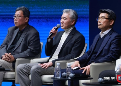 [포토] 발언하는 성 김 사장