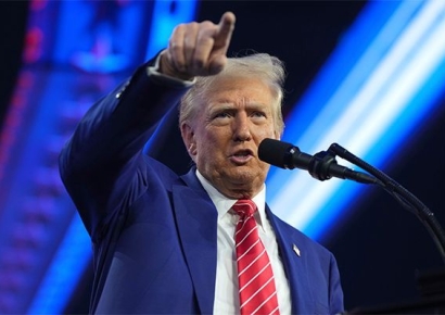 트럼프 "푸틴과 회담 조율 중"…우크라戰 종식 속도 낸다