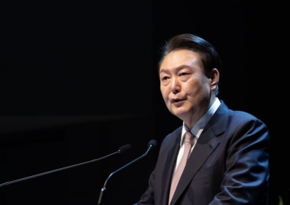 日 아사히 "尹 소맥 20잔 가득 마시더니…계엄령 언급 농담인줄"