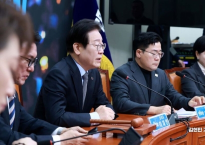 "권성동 설명이 더 낫다"…이재명, 내란죄 논란 적극 해명 나서