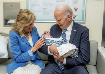 증조할아버지 된 82세 바이든…美 현직대통령 최초