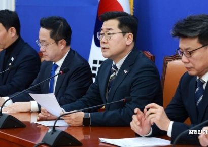 [포토] 박찬대 “몰락의 길 택한 與…경제회생 출발점은 尹체포”