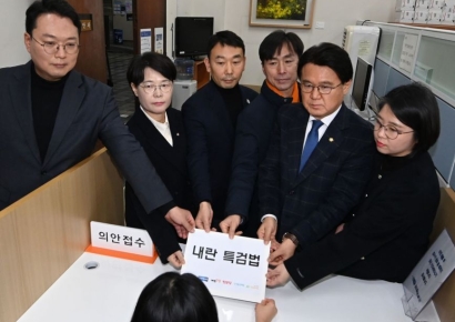 야 6당, '내란 특검법' 재발의…"대법원장이 후보 2명 추천"