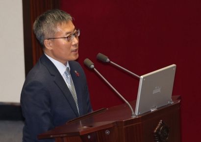 법무장관 대행 "경찰, 내란죄 수사권 있어…체포영장 정당"