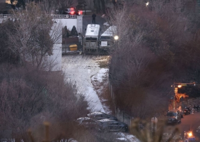 "경호처 직원, 춥고 불안…명령이라 마지못해 있다" 메시지 공개