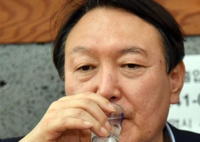 조갑제, '尹 새벽까지 술' 日 보도에…"알고도 덮은 언론 잘못"