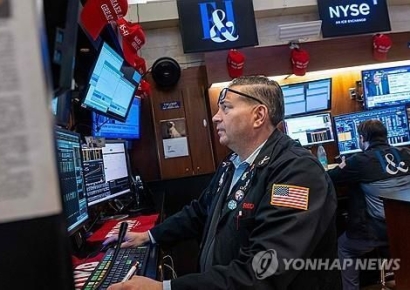 [뉴욕증시]고용지표 발표 후 금리 인하 기대감 '뚝'…다우 1.63%↓ 마감