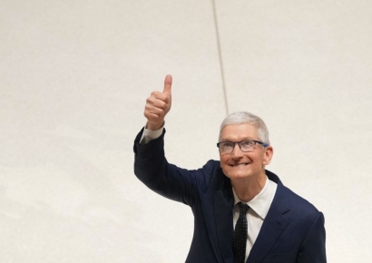 팀 쿡, 애플 CEO 보수 1000억원 돌파…다양성 정책 폐기 반대