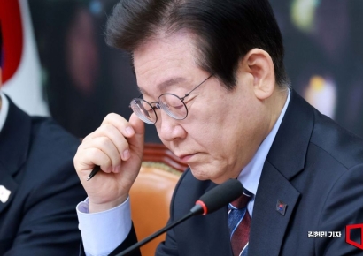 [포토] 생각에 잠긴 이재명 대표