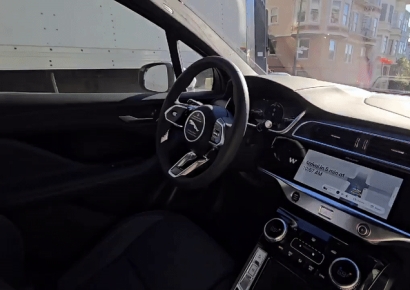 "낮에는 모범생, 밤에는 과감한 운전자"…구글 로보택시 '웨이모' 타보니