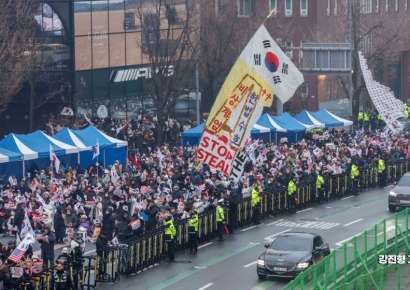 우리 사회 가장 큰 갈등은…'진보냐 보수냐' 정치 분열