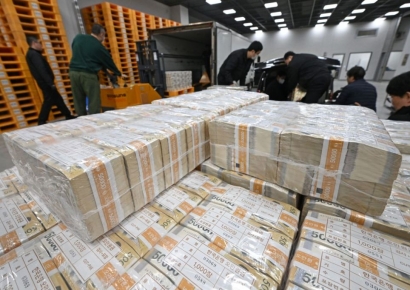 임시공휴일 영향…한은, 설 전 화폐공급 8.8%↑