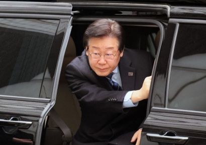 [포토] 법원 도착한 이재명 대표