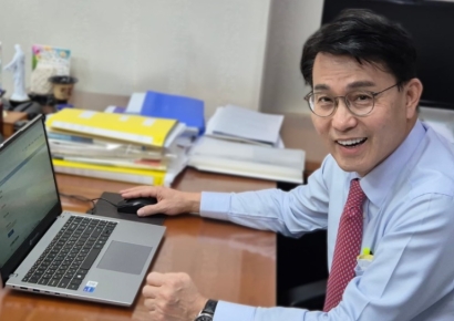 "내가 나 신고할게"…윤상현, 민주파출소에 셀프 신고