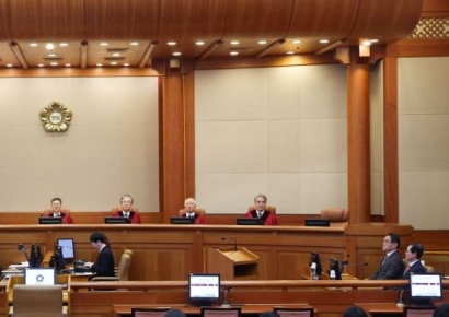 헌재, 尹측 재판관 기피신청 기각…1차 변론 4분 만에 종료