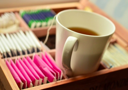 티백 우려 마셨는데 플라스틱 먹었다고?…연구결과 화들짝