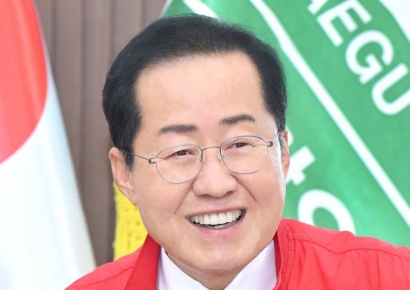 "20대서 홍준표가 이재명 이겨" 응원에…洪 "조기대선 철저 준비"