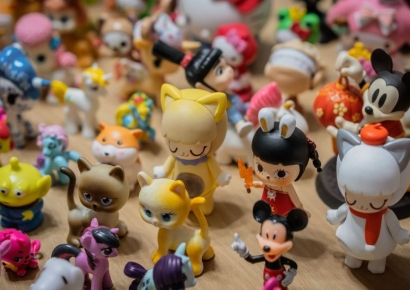 "지갑 텅 비어도 내가 행복하면 그만"…굿즈에 홀린 중국 Z세대[中돋보기]