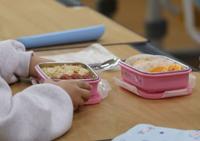 학교비정규직 임금교섭 재개…'신학기 총파업' 가능성도