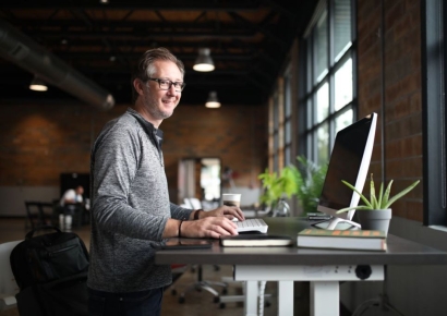 "복권 당첨돼도 회사 다닐래요"…주 50시간 이상 근무 1%인 '이 나라'