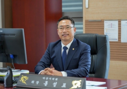 모교 졸업식서 음주 추태…홍성표 아산시의장 "매우 죄송" 사퇴