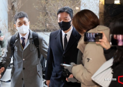 [포토] 김성훈 경호처 차장 경찰 출석