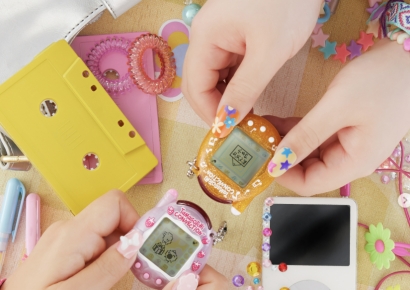 "학생 마음은 젊은 사람이 잘 알지" 신입 시켜 대박친 日 다마고치의 역사 [日요일日문화]