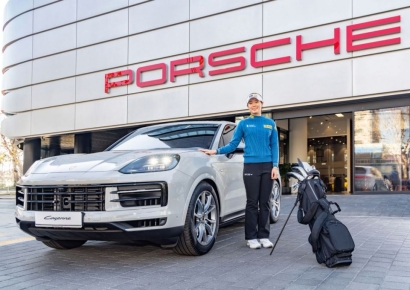 장타여왕 방신실, 2년 연속 포르쉐 카이엔 탄다