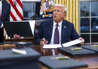 파리협정 탈퇴·1500명 사면…트럼프, 행정명령 서명 또 서명