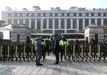 [포토] 출입 확인 강화된 헌법재판소