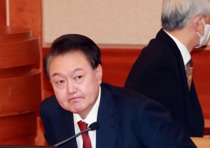 "국회의원 끌어내라고 한 적 없어" 103분 동안 4차례 발언…항변·억울함 쏟아내(종합)