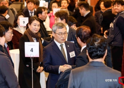 [포토] 서울교육청 신년 인사회 참석한 정근식 서울시교육감