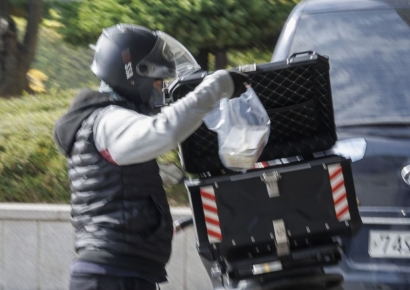 "매장보다 배달이 더 비싸"…이중가격제 확산 '시끌'